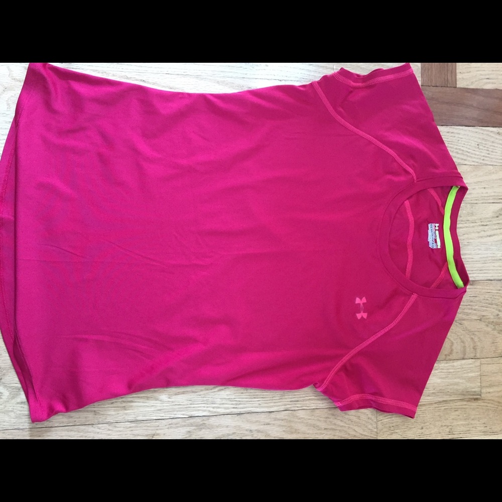 Under Armor heat gear workout top